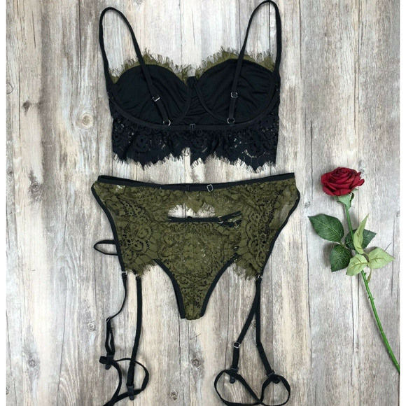 Lace Lingerie 3 pc Sexy Boudoir Garter Teddy Set - Picture 11 of 16